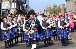 Pipe Band (Photo Eileen Thomas)